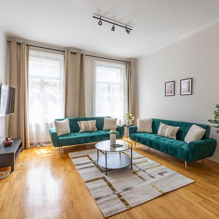 Stylish & Cozy City Center Apartment By Prestige Homes 布达佩斯 外观 照片